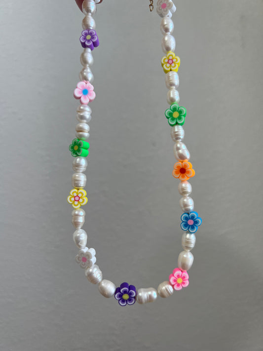 Blossom pearl necklace