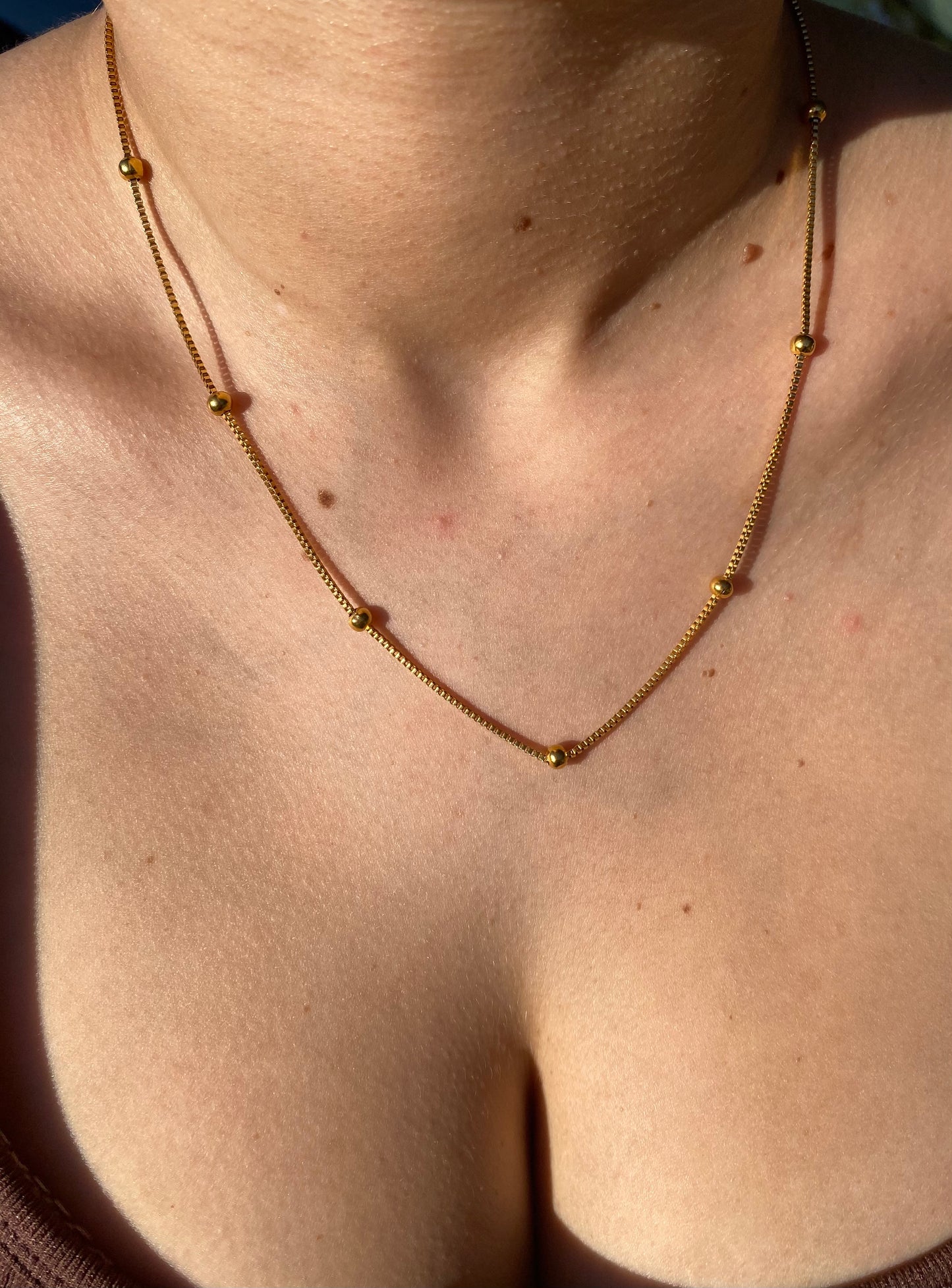 Gold single chains