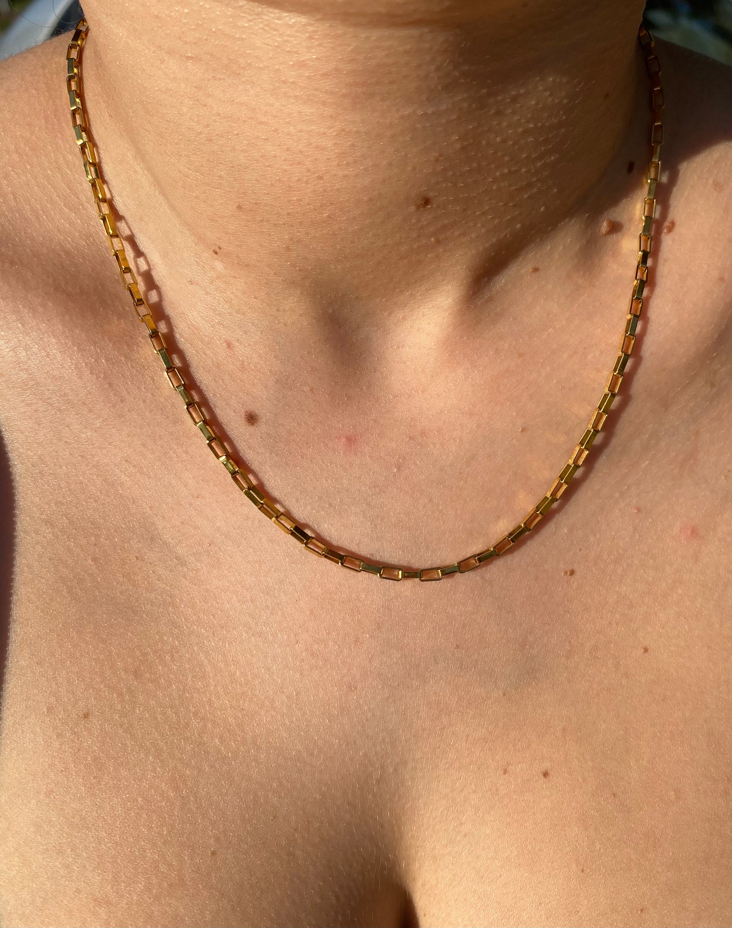 Gold single chains