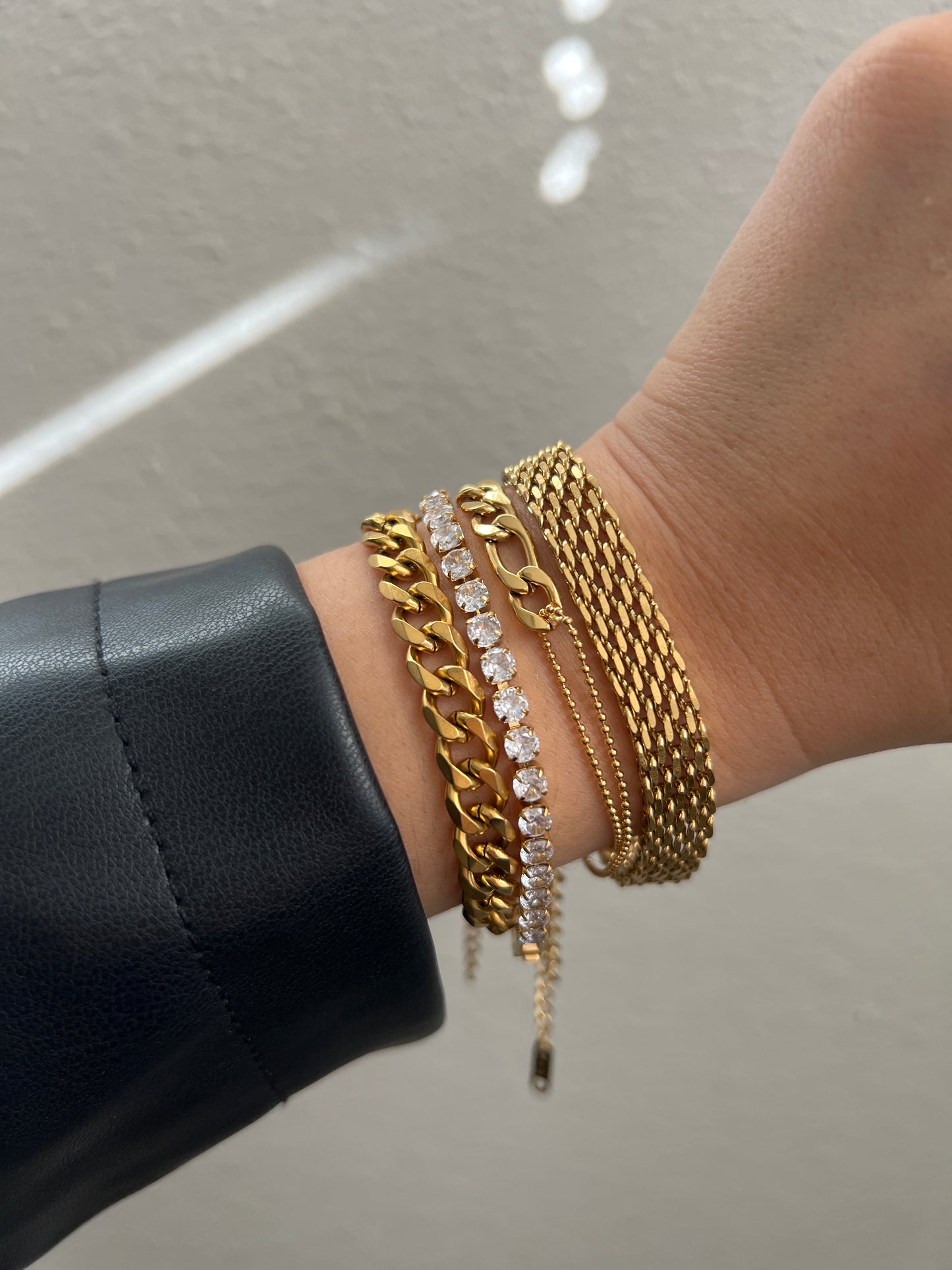 Bold curb bracelet