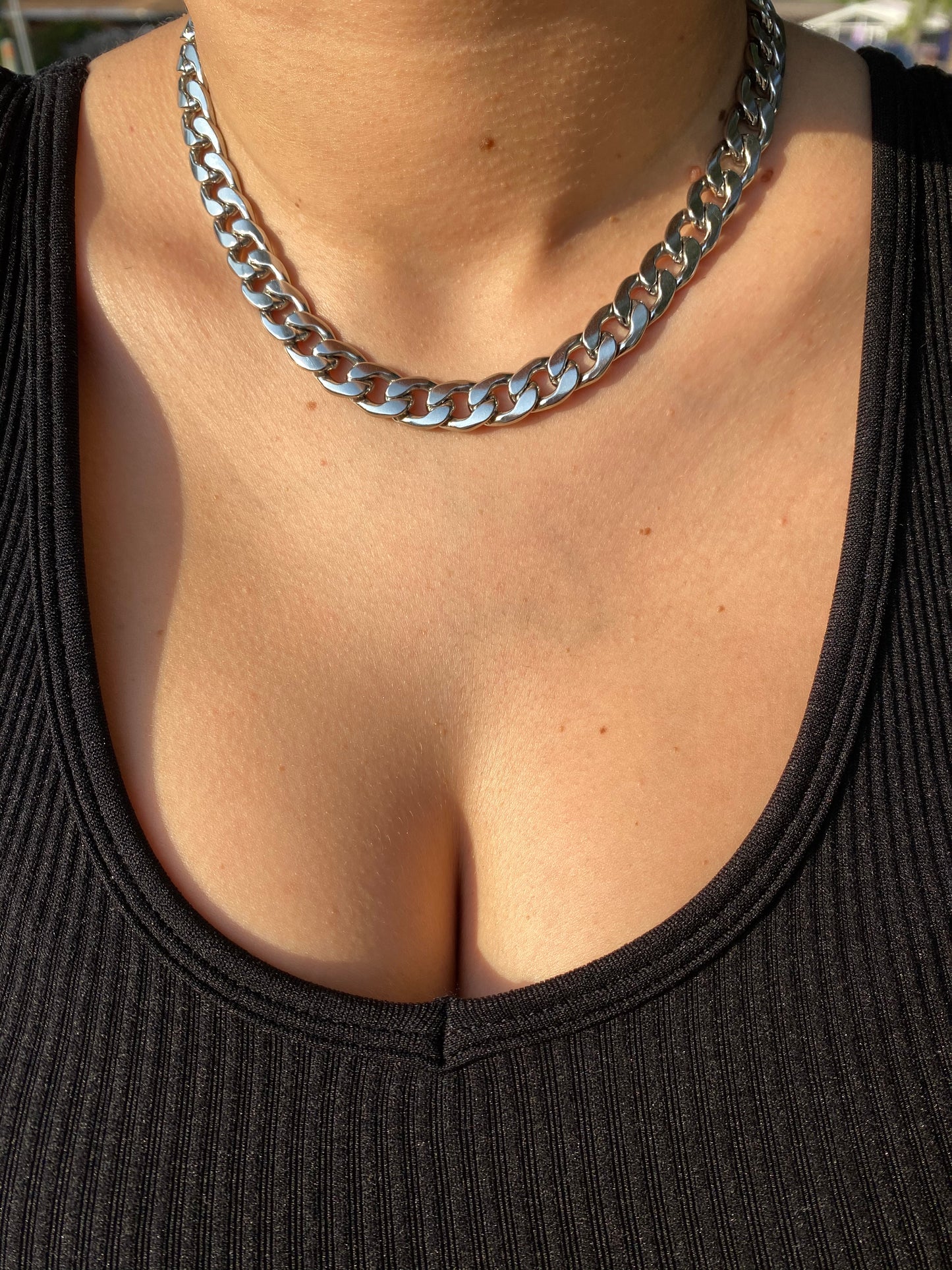 Silver chunky choker