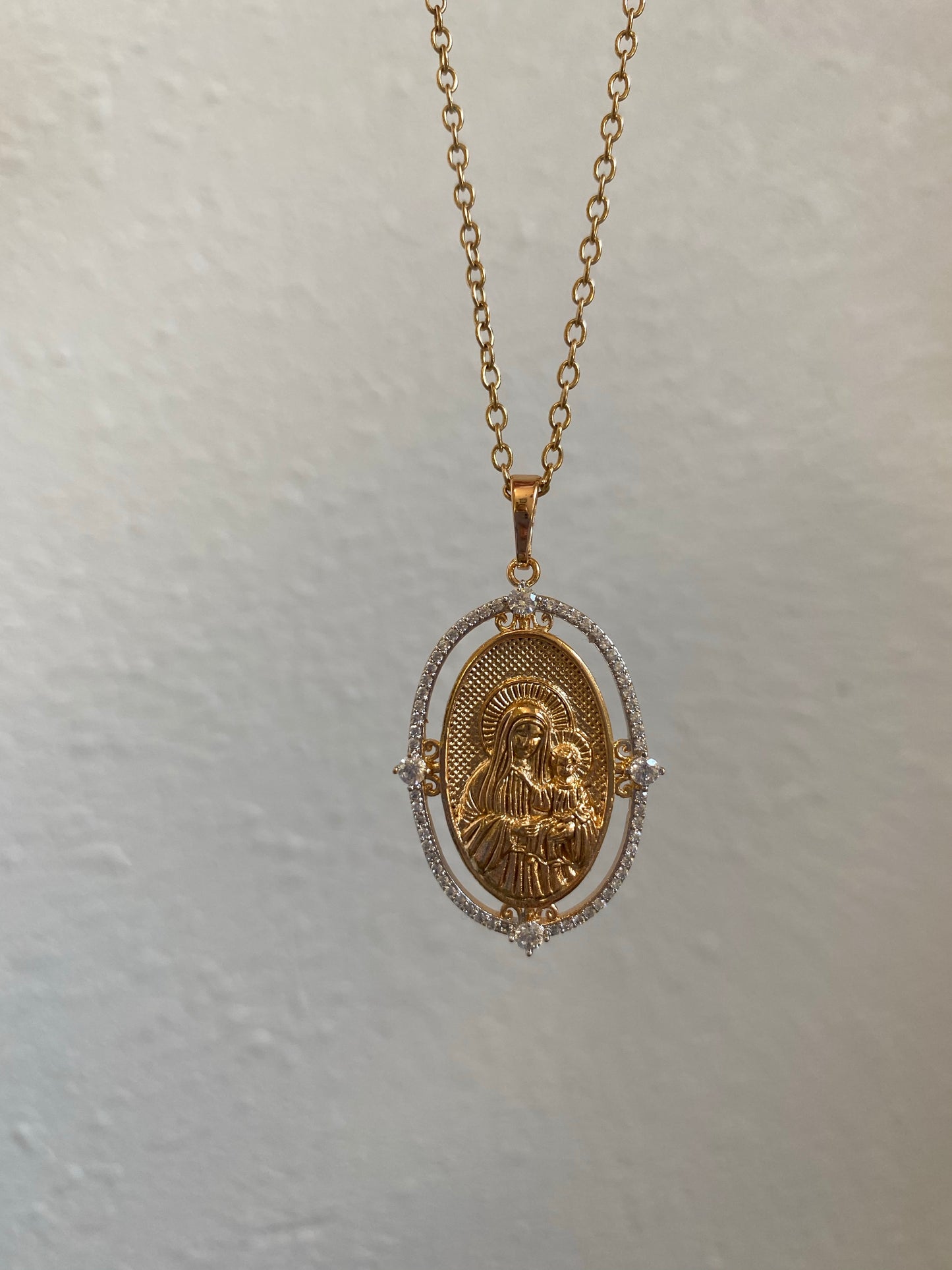 Baby Jesus & Mary Virgin necklace