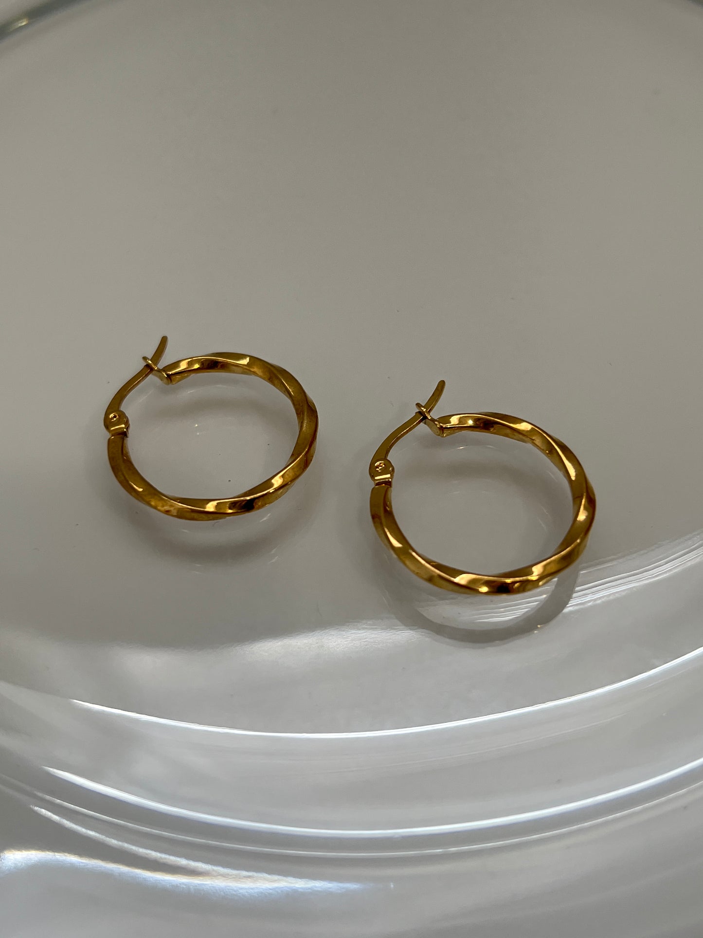 Twisted hoops