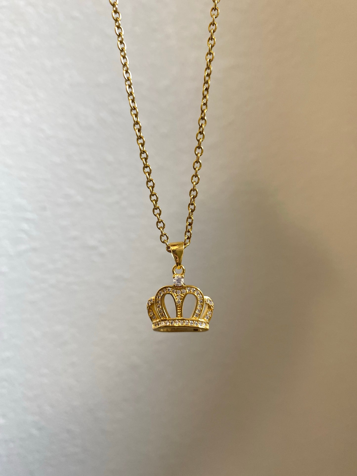 Crown necklace