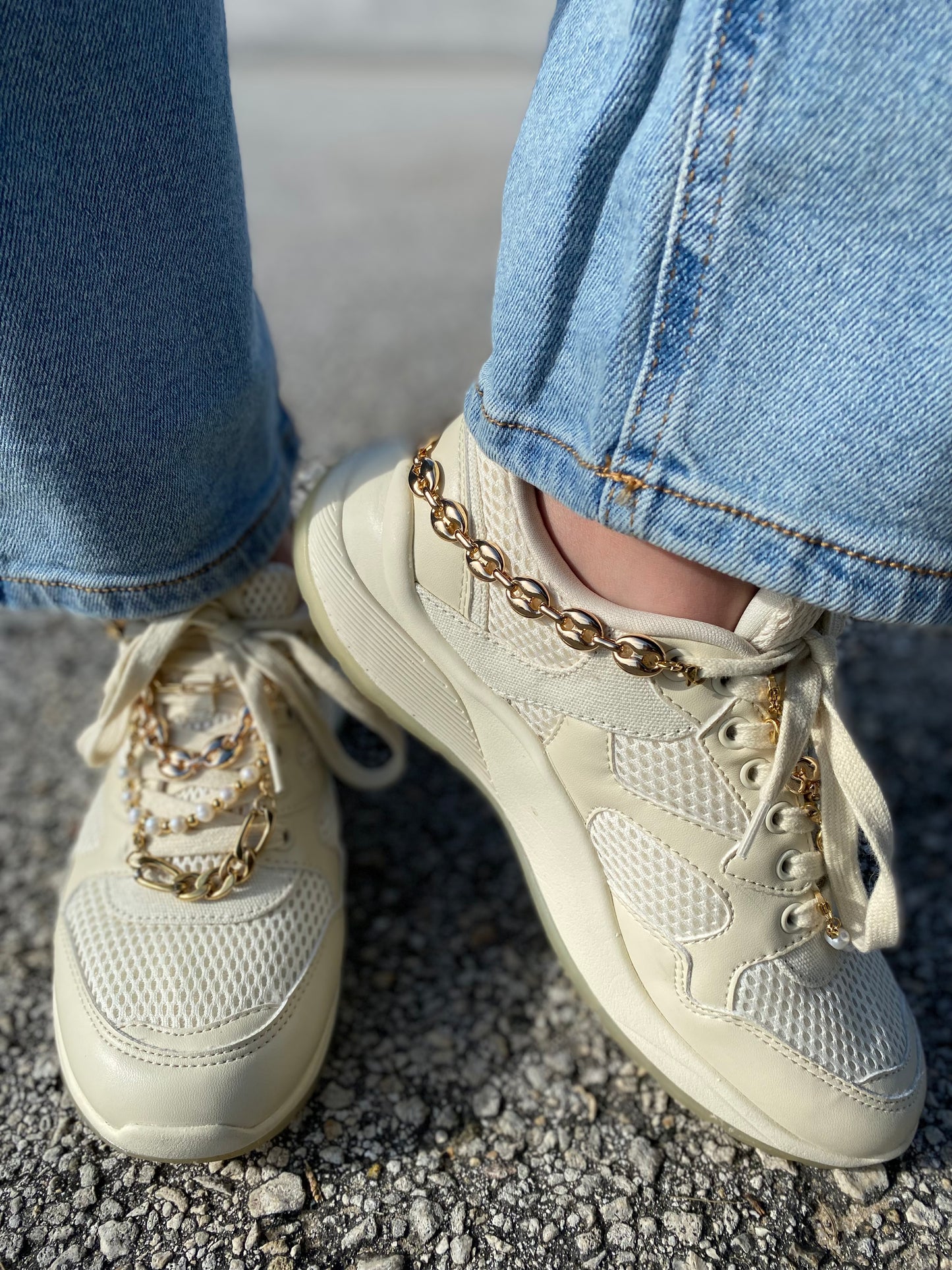 Shoe chains