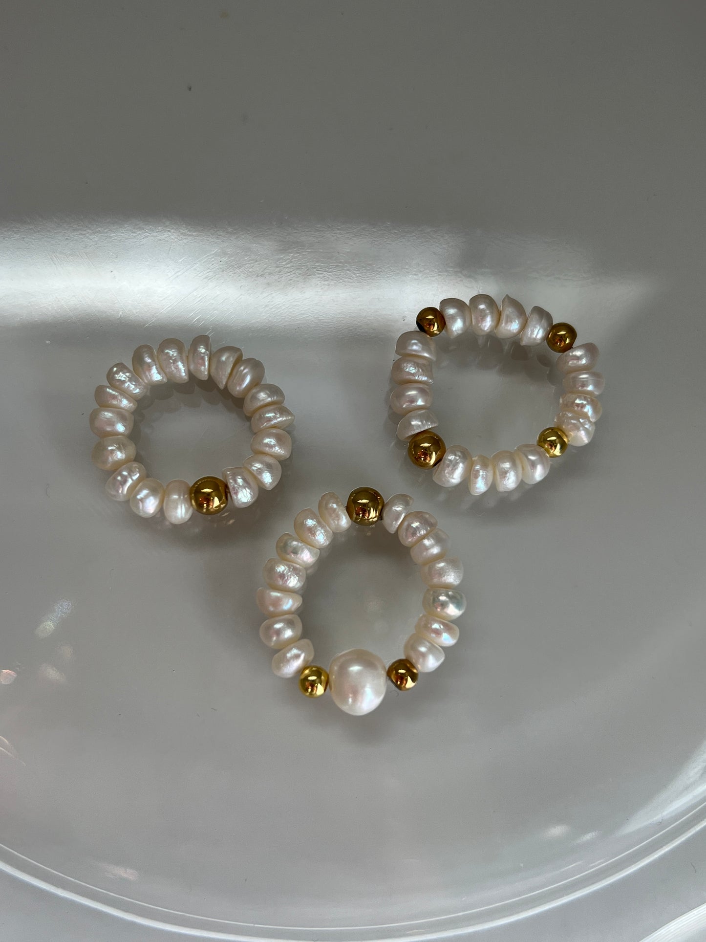 Pearl elastic rings